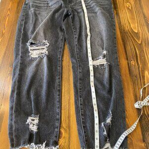 Women's size 16 jeans Maurice's brand Used good condition Women's pants